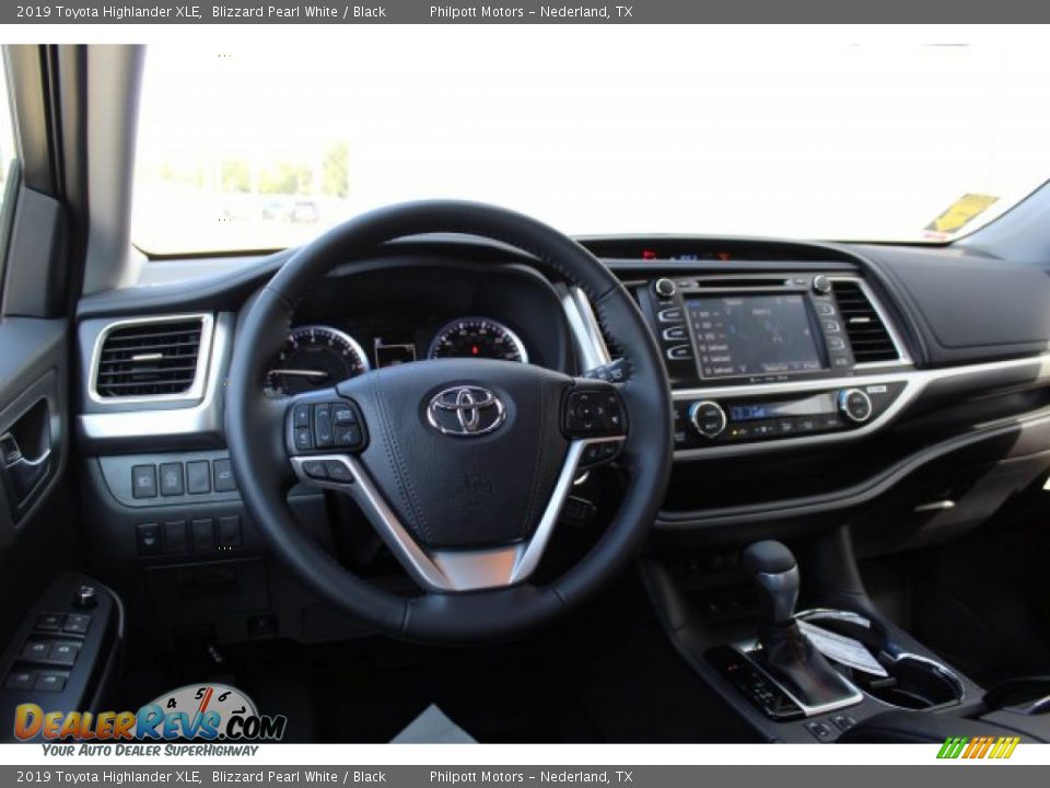 2019 Toyota Highlander XLE Blizzard Pearl White / Black Photo #22