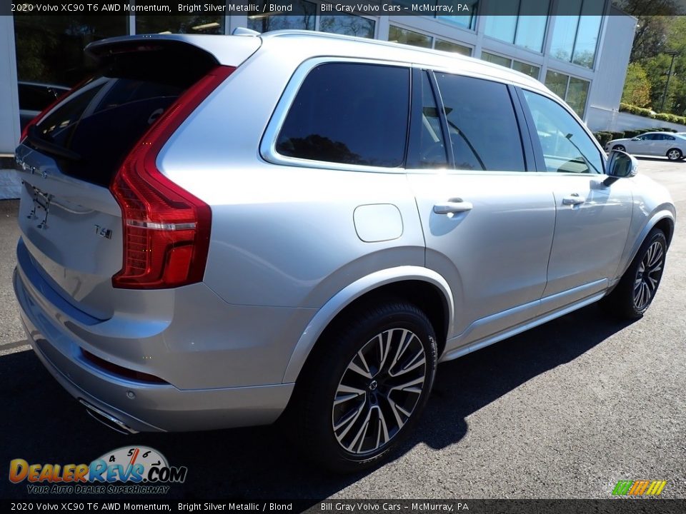 2020 Volvo XC90 T6 AWD Momentum Bright Silver Metallic / Blond Photo #2