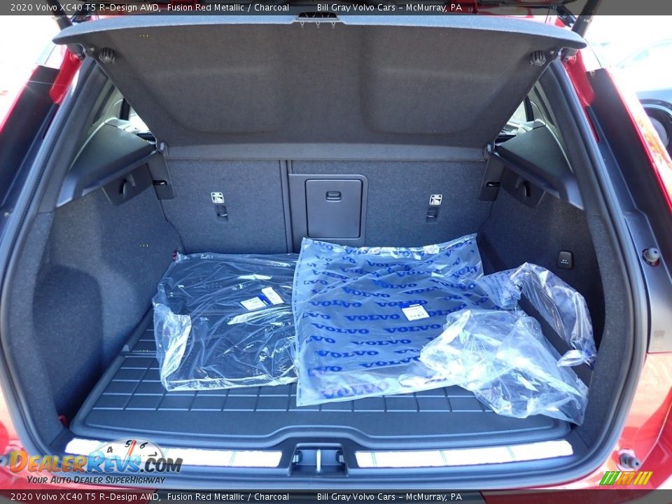 2020 Volvo XC40 T5 R-Design AWD Fusion Red Metallic / Charcoal Photo #3