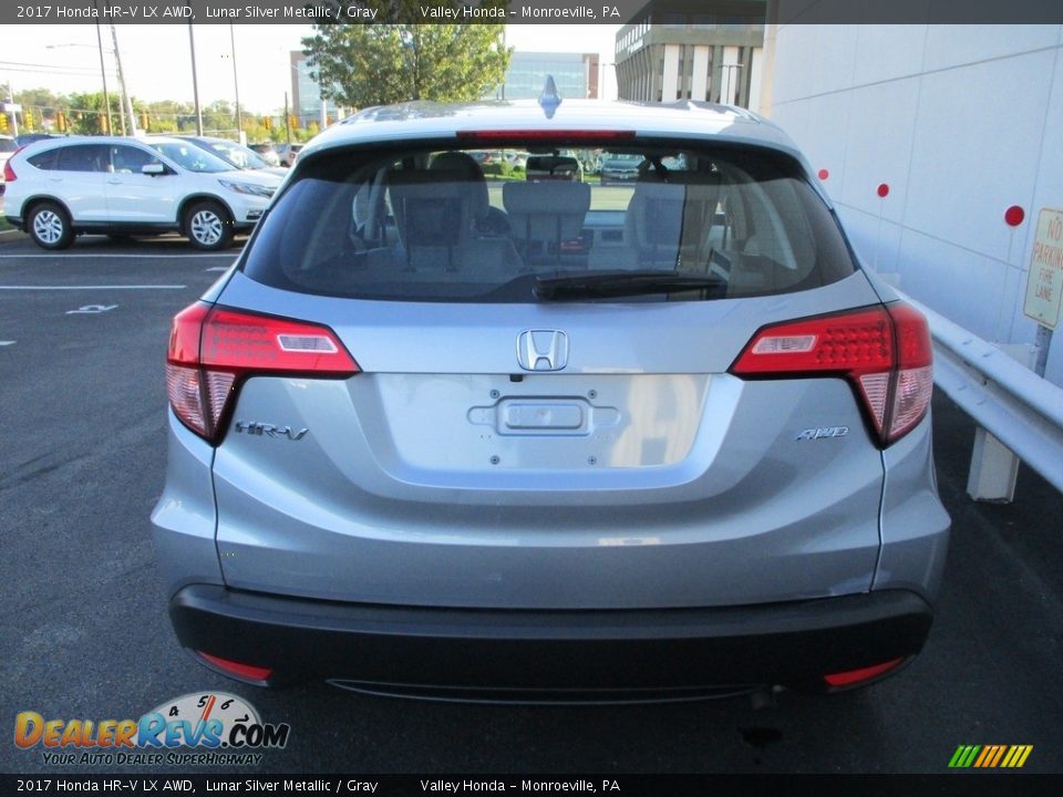 2017 Honda HR-V LX AWD Lunar Silver Metallic / Gray Photo #4