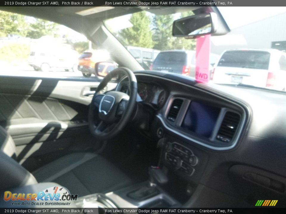 2019 Dodge Charger SXT AWD Pitch Black / Black Photo #11