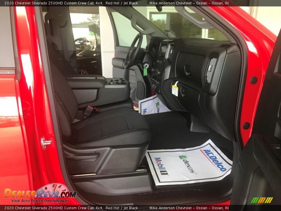 2020 Chevrolet Silverado 2500HD Custom Crew Cab 4x4 Red Hot / Jet Black Photo #12