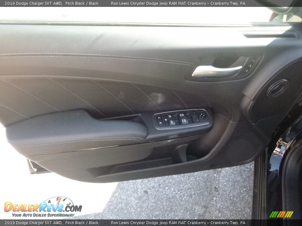 2019 Dodge Charger SXT AWD Pitch Black / Black Photo #15