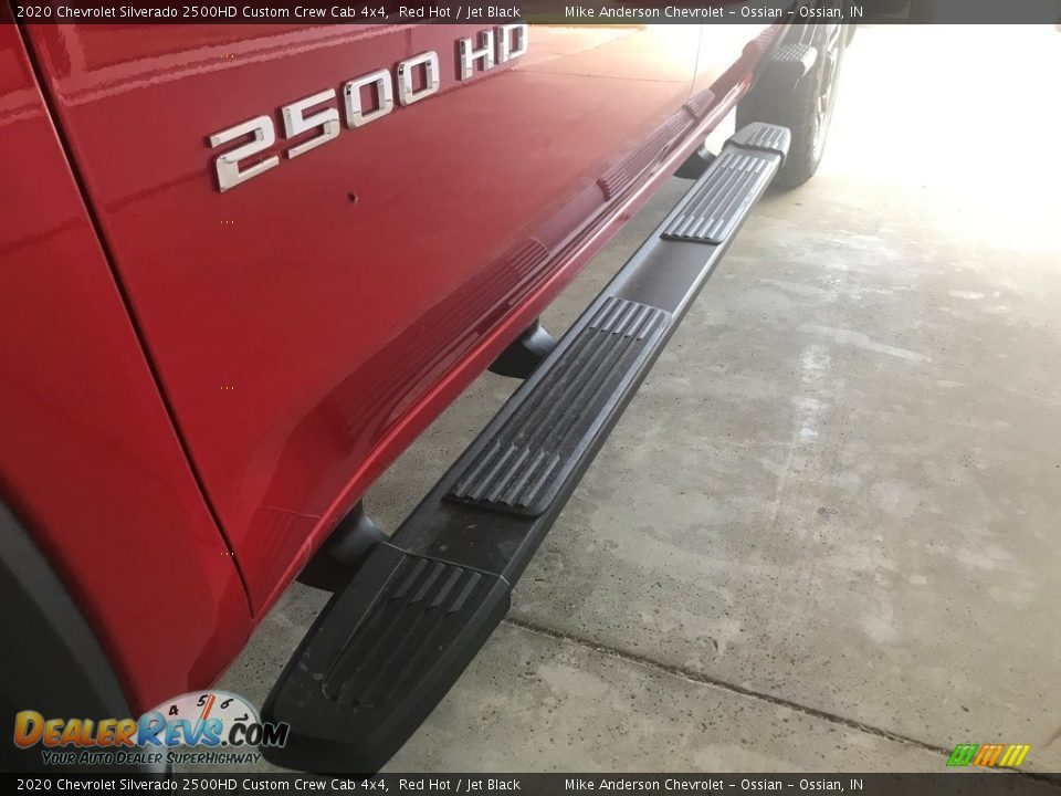2020 Chevrolet Silverado 2500HD Custom Crew Cab 4x4 Red Hot / Jet Black Photo #15