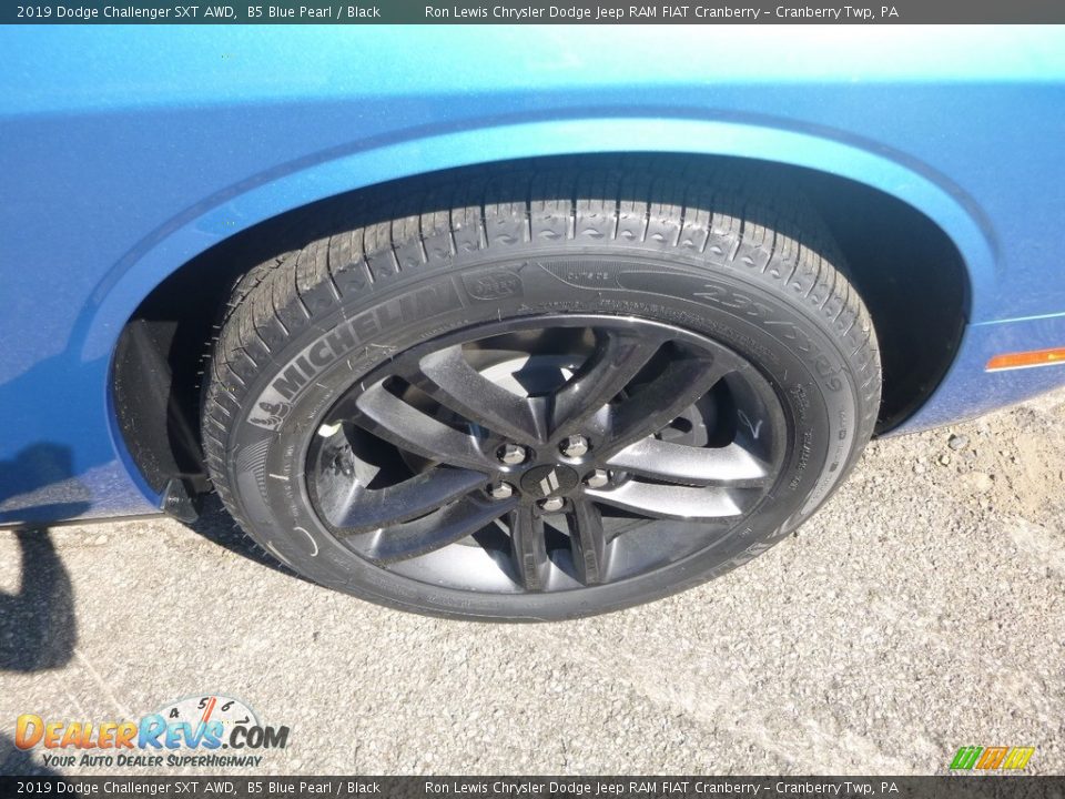 2019 Dodge Challenger SXT AWD B5 Blue Pearl / Black Photo #9