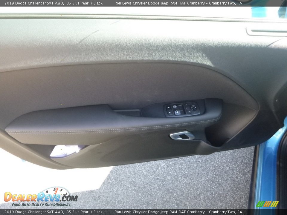 2019 Dodge Challenger SXT AWD B5 Blue Pearl / Black Photo #14