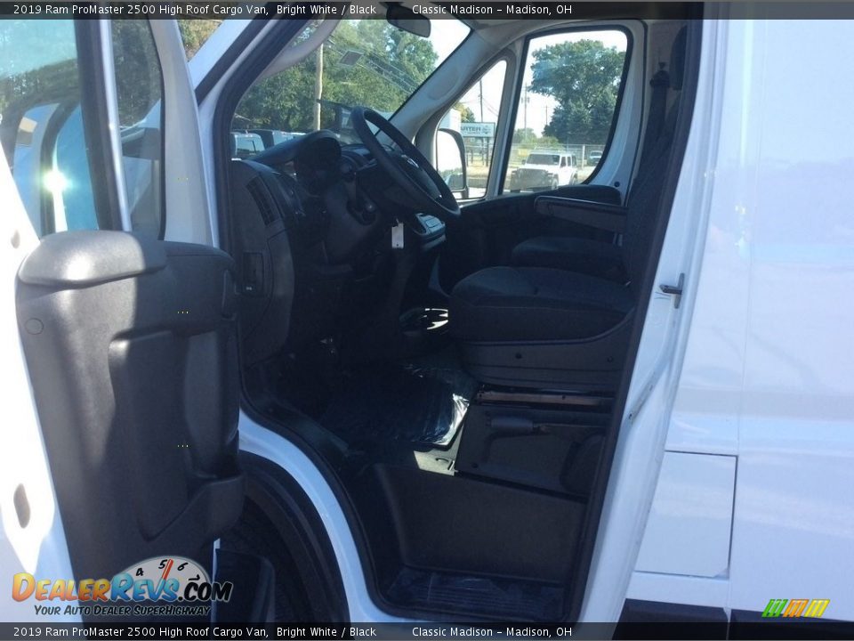 2019 Ram ProMaster 2500 High Roof Cargo Van Bright White / Black Photo #12