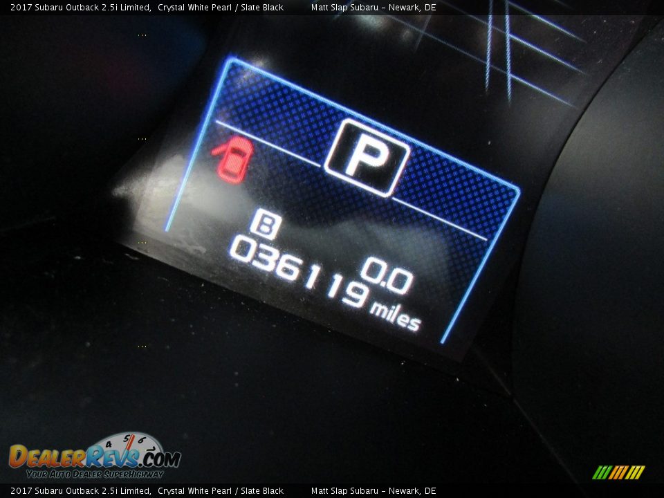 2017 Subaru Outback 2.5i Limited Crystal White Pearl / Slate Black Photo #29