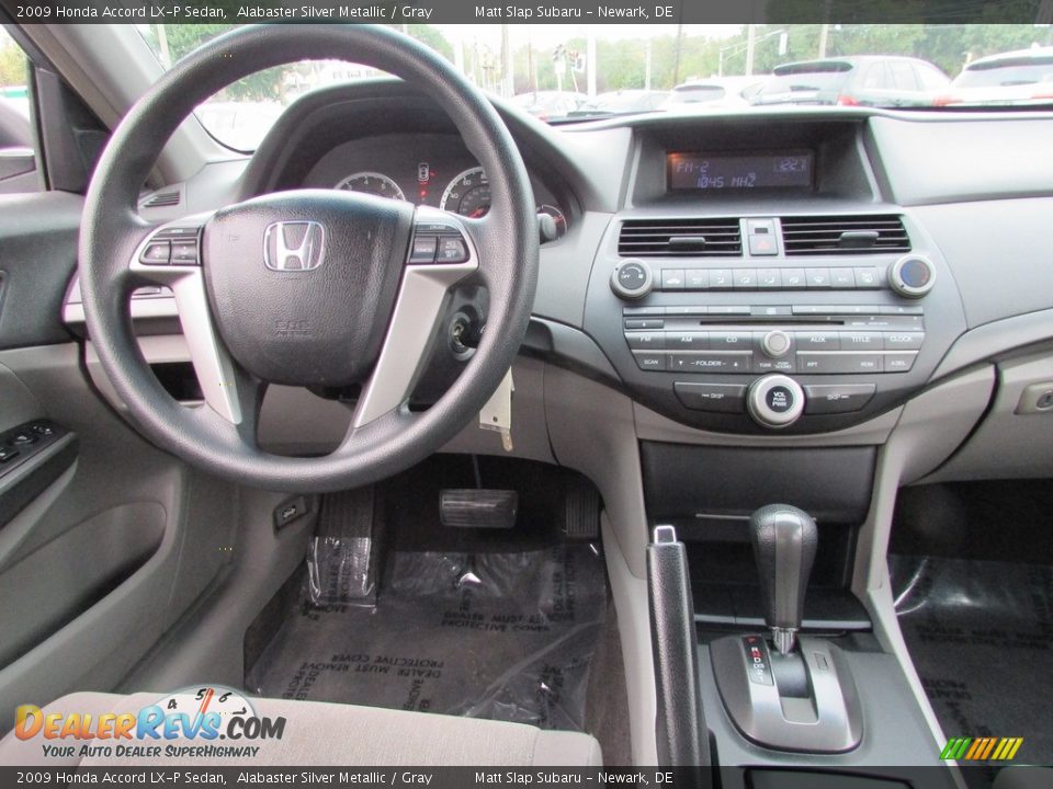 2009 Honda Accord LX-P Sedan Alabaster Silver Metallic / Gray Photo #10