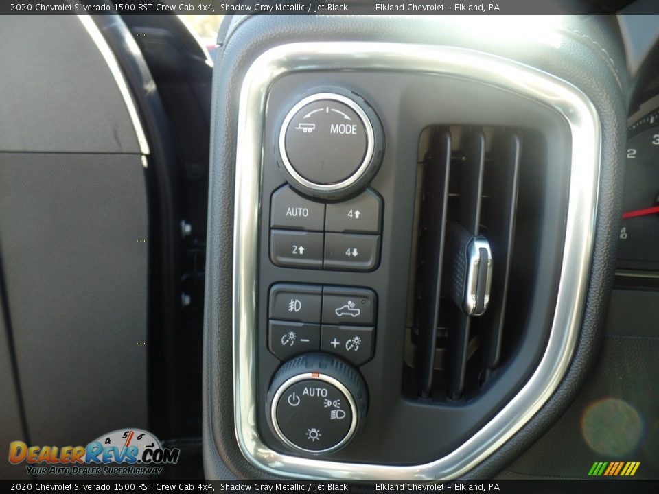 Controls of 2020 Chevrolet Silverado 1500 RST Crew Cab 4x4 Photo #23