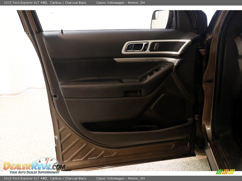 2015 Ford Explorer XLT 4WD Caribou / Charcoal Black Photo #4