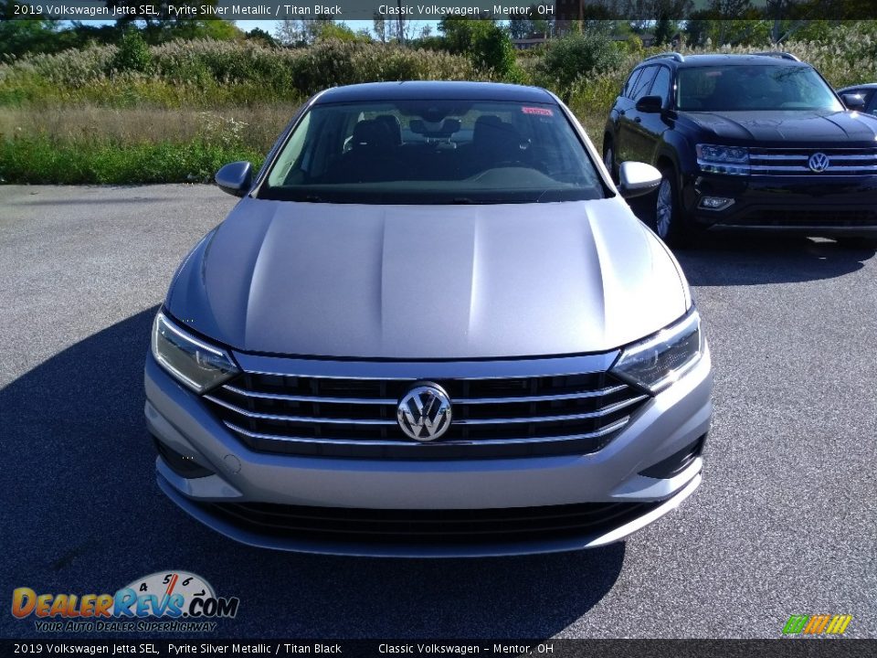 2019 Volkswagen Jetta SEL Pyrite Silver Metallic / Titan Black Photo #2
