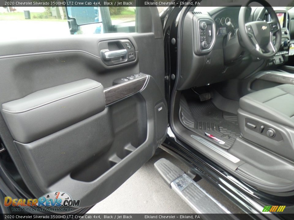 2020 Chevrolet Silverado 3500HD LTZ Crew Cab 4x4 Black / Jet Black Photo #16