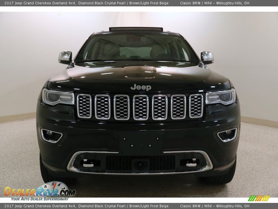 2017 Jeep Grand Cherokee Overland 4x4 Diamond Black Crystal Pearl / Brown/Light Frost Beige Photo #2