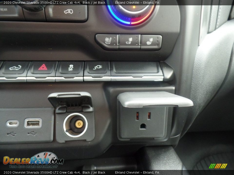 Controls of 2020 Chevrolet Silverado 3500HD LTZ Crew Cab 4x4 Photo #35