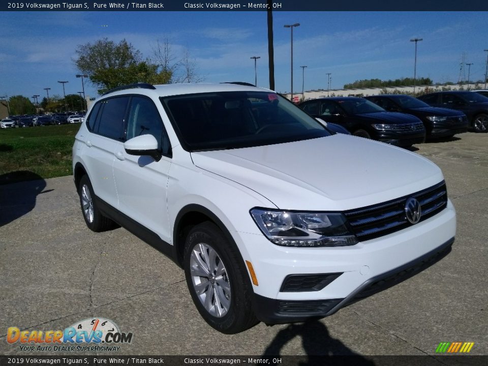 2019 Volkswagen Tiguan S Pure White / Titan Black Photo #1