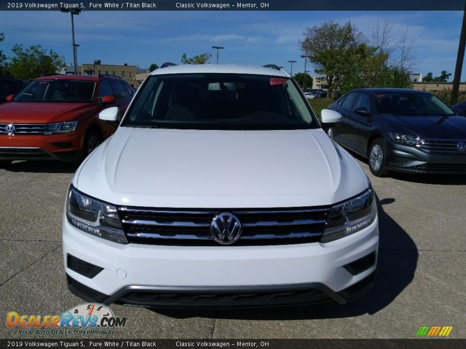 2019 Volkswagen Tiguan S Pure White / Titan Black Photo #2