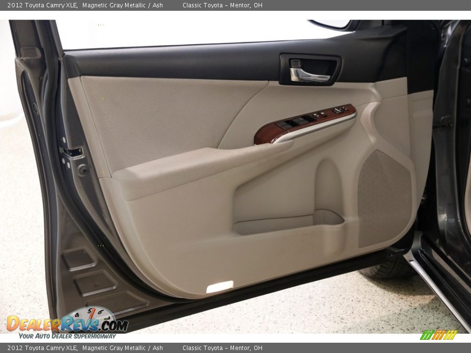 2012 Toyota Camry XLE Magnetic Gray Metallic / Ash Photo #4
