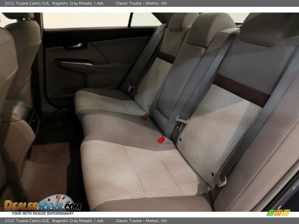 2012 Toyota Camry XLE Magnetic Gray Metallic / Ash Photo #18
