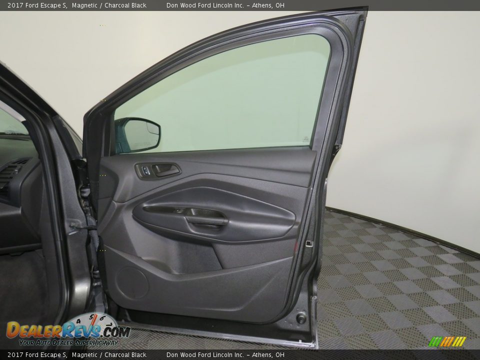 2017 Ford Escape S Magnetic / Charcoal Black Photo #27