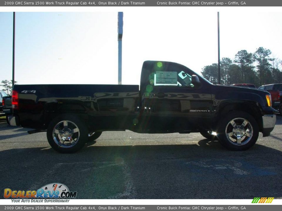 2009 GMC Sierra 1500 Work Truck Regular Cab 4x4 Onyx Black / Dark Titanium Photo #5