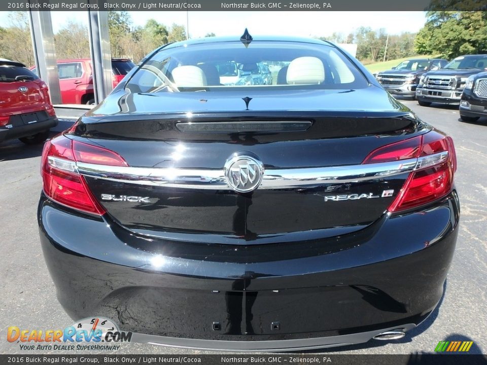 2016 Buick Regal Regal Group Black Onyx / Light Neutral/Cocoa Photo #12