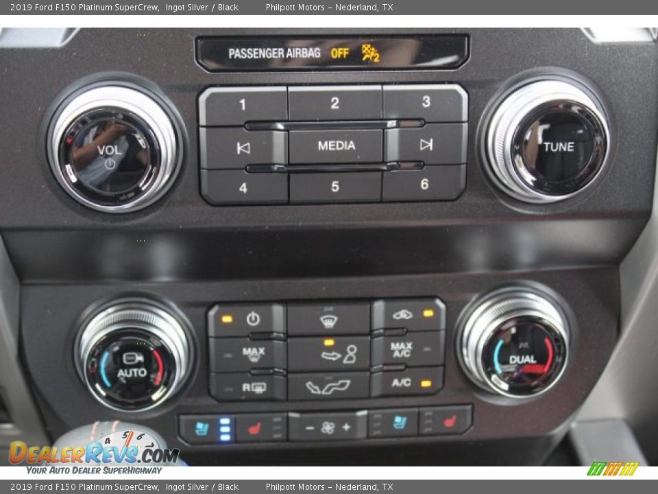 2019 Ford F150 Platinum SuperCrew Ingot Silver / Black Photo #17