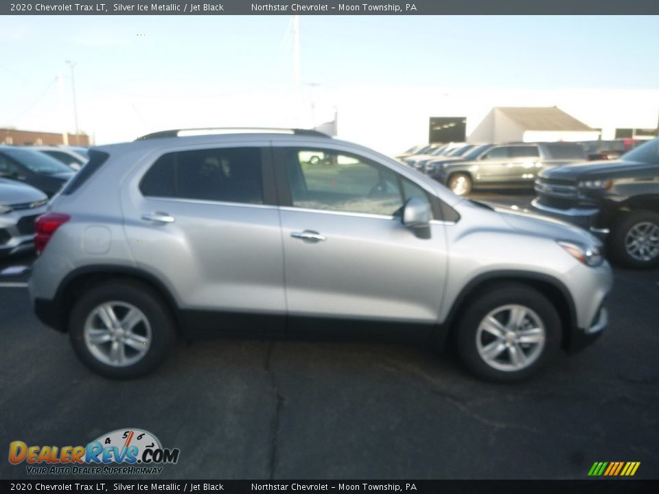 2020 Chevrolet Trax LT Silver Ice Metallic / Jet Black Photo #6