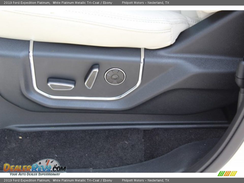 2019 Ford Expedition Platinum White Platinum Metallic Tri-Coat / Ebony Photo #12