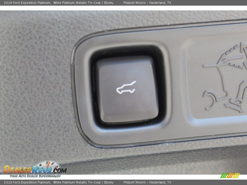 2019 Ford Expedition Platinum White Platinum Metallic Tri-Coat / Ebony Photo #23