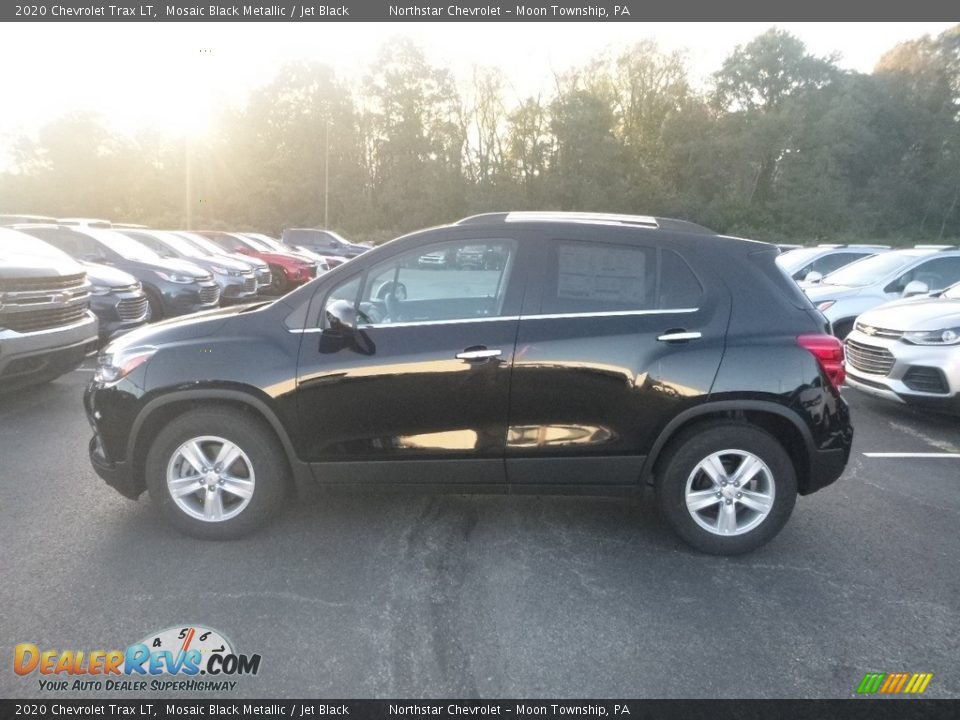 2020 Chevrolet Trax LT Mosaic Black Metallic / Jet Black Photo #2