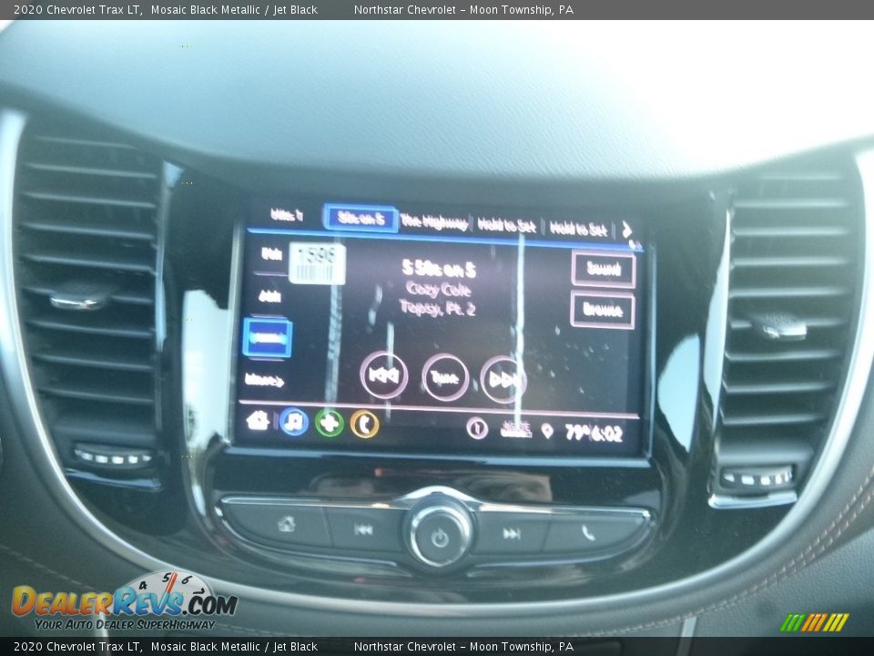 2020 Chevrolet Trax LT Mosaic Black Metallic / Jet Black Photo #16