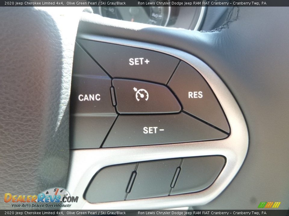 2020 Jeep Cherokee Limited 4x4 Steering Wheel Photo #15