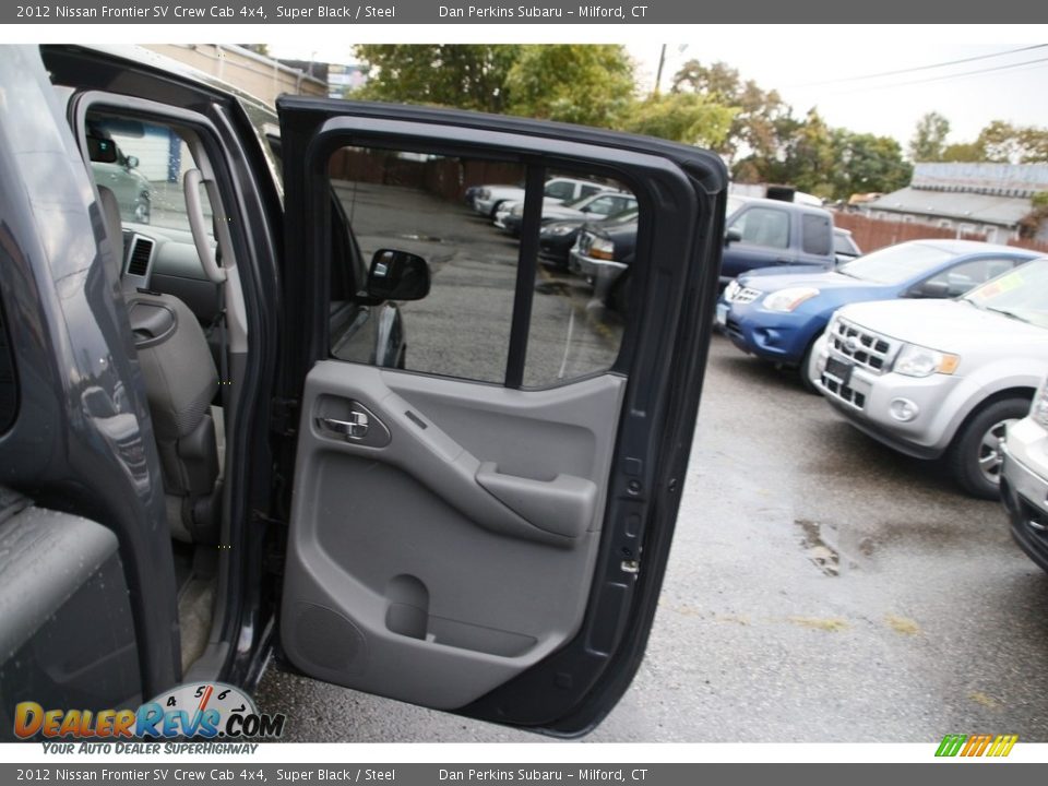 2012 Nissan Frontier SV Crew Cab 4x4 Super Black / Steel Photo #14