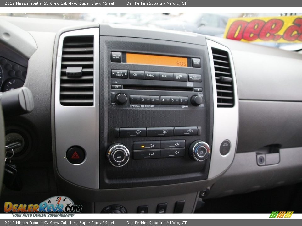 2012 Nissan Frontier SV Crew Cab 4x4 Super Black / Steel Photo #18