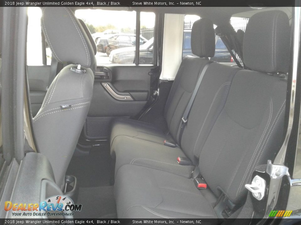 2018 Jeep Wrangler Unlimited Golden Eagle 4x4 Black / Black Photo #11