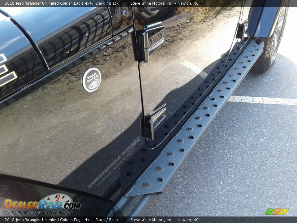 2018 Jeep Wrangler Unlimited Golden Eagle 4x4 Black / Black Photo #25