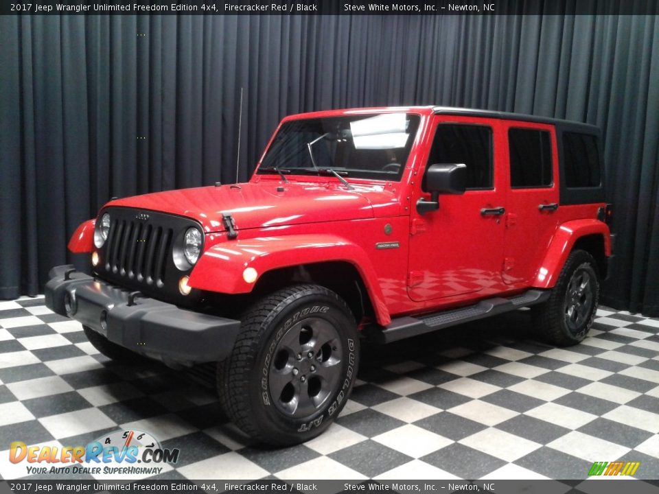 2017 Jeep Wrangler Unlimited Freedom Edition 4x4 Firecracker Red / Black Photo #2