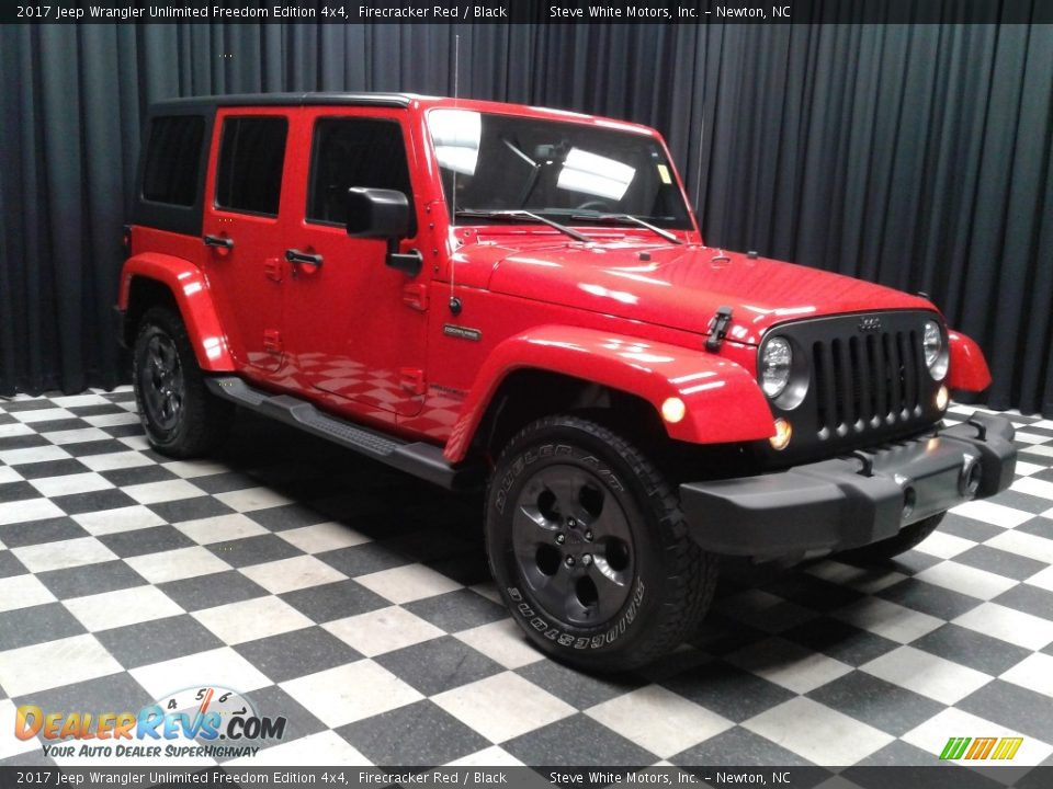 2017 Jeep Wrangler Unlimited Freedom Edition 4x4 Firecracker Red / Black Photo #4