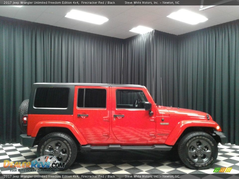 2017 Jeep Wrangler Unlimited Freedom Edition 4x4 Firecracker Red / Black Photo #5