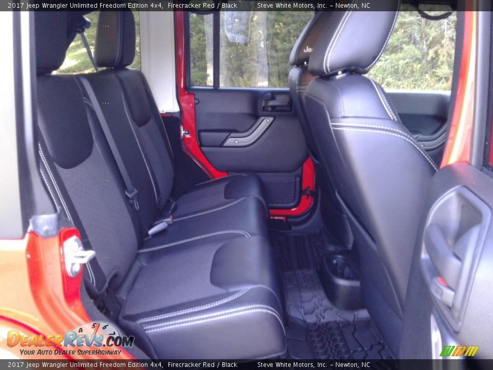 2017 Jeep Wrangler Unlimited Freedom Edition 4x4 Firecracker Red / Black Photo #14