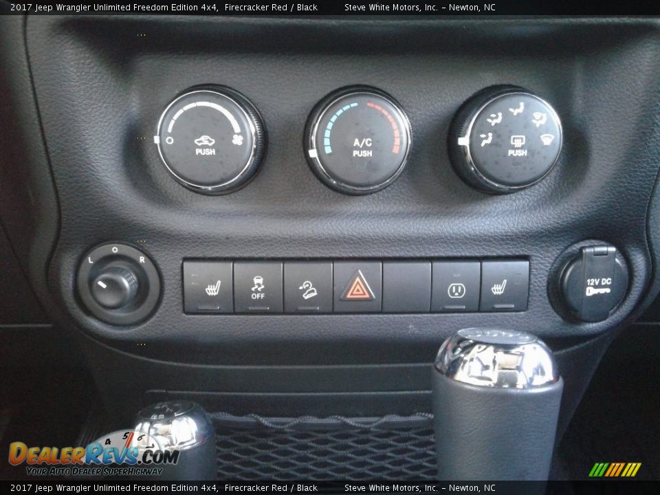 2017 Jeep Wrangler Unlimited Freedom Edition 4x4 Firecracker Red / Black Photo #23