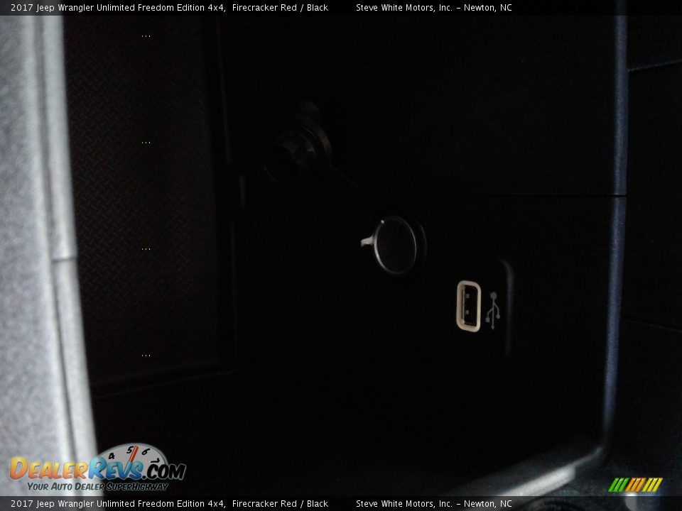 2017 Jeep Wrangler Unlimited Freedom Edition 4x4 Firecracker Red / Black Photo #25