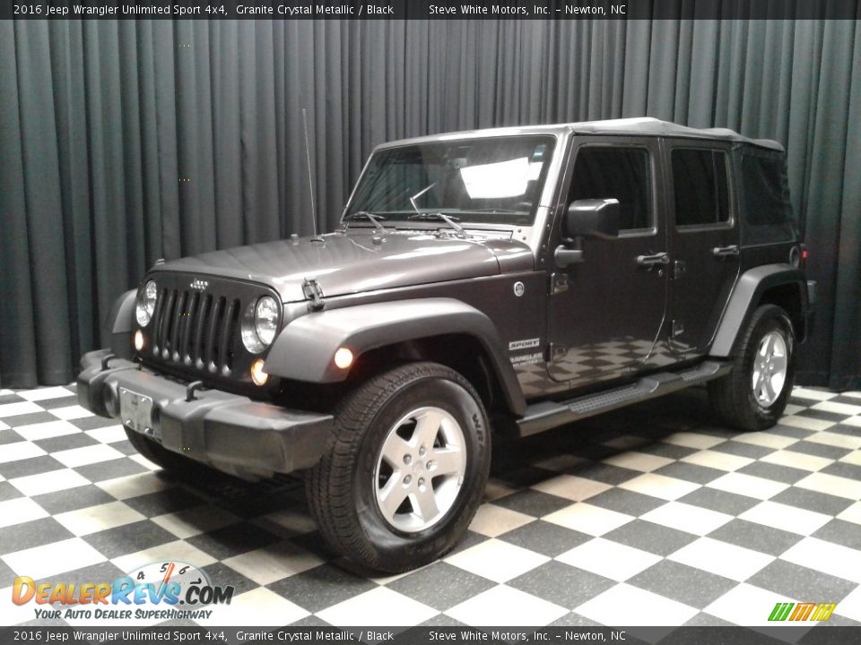 2016 Jeep Wrangler Unlimited Sport 4x4 Granite Crystal Metallic / Black Photo #2