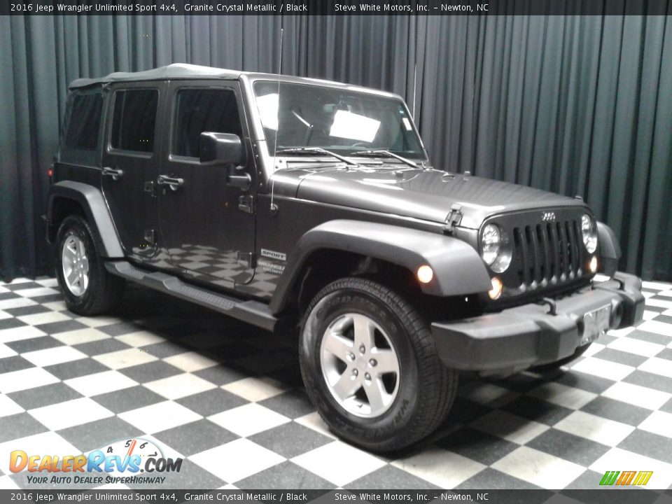 2016 Jeep Wrangler Unlimited Sport 4x4 Granite Crystal Metallic / Black Photo #4