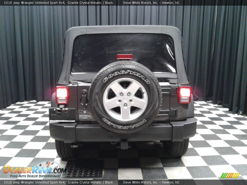 2016 Jeep Wrangler Unlimited Sport 4x4 Granite Crystal Metallic / Black Photo #7