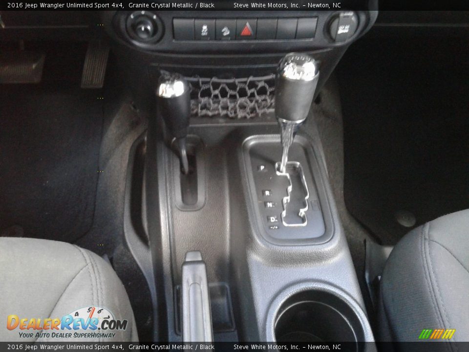 2016 Jeep Wrangler Unlimited Sport 4x4 Granite Crystal Metallic / Black Photo #22