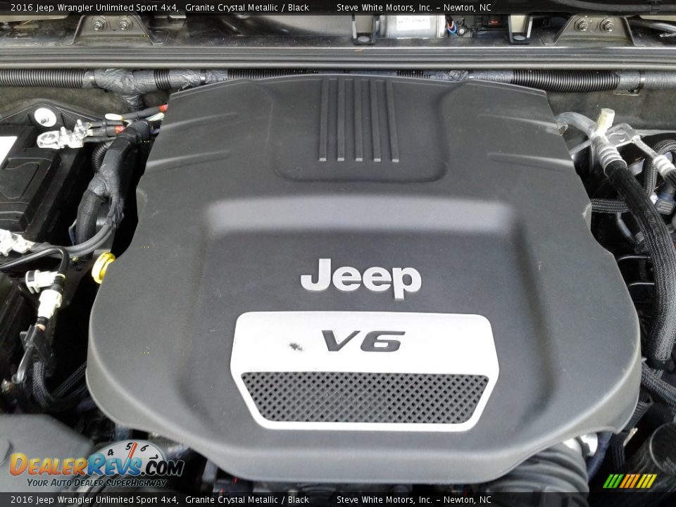 2016 Jeep Wrangler Unlimited Sport 4x4 Granite Crystal Metallic / Black Photo #28