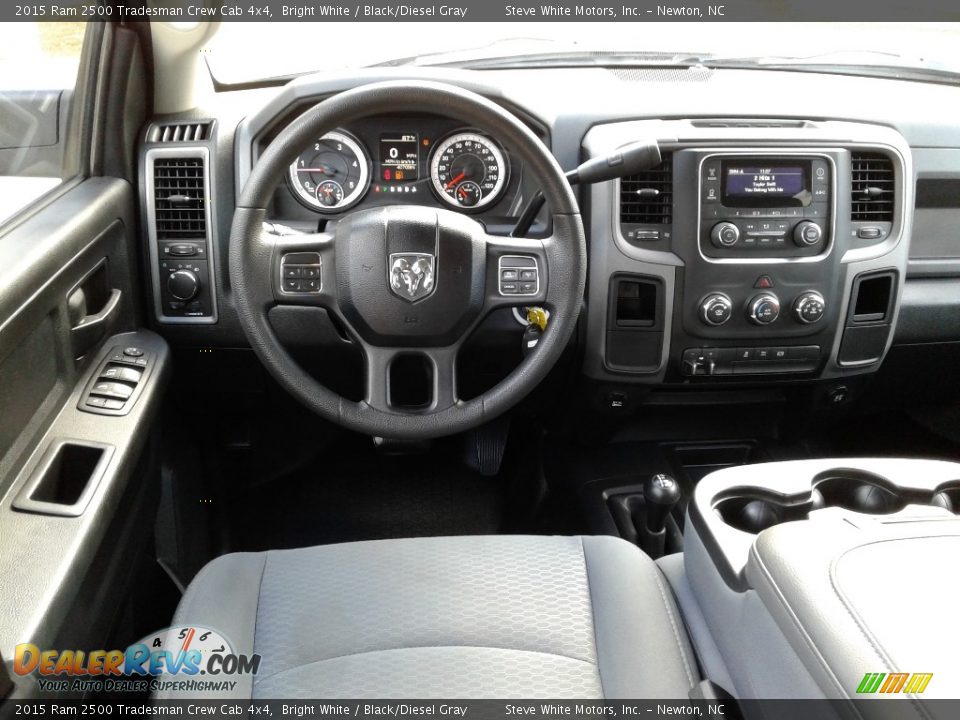 2015 Ram 2500 Tradesman Crew Cab 4x4 Bright White / Black/Diesel Gray Photo #26