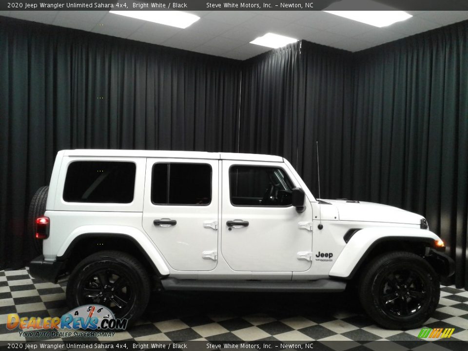 2020 Jeep Wrangler Unlimited Sahara 4x4 Bright White / Black Photo #5